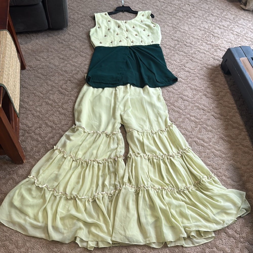 🌸 Cream and Green Blouse with Styled palazzo pant🌸